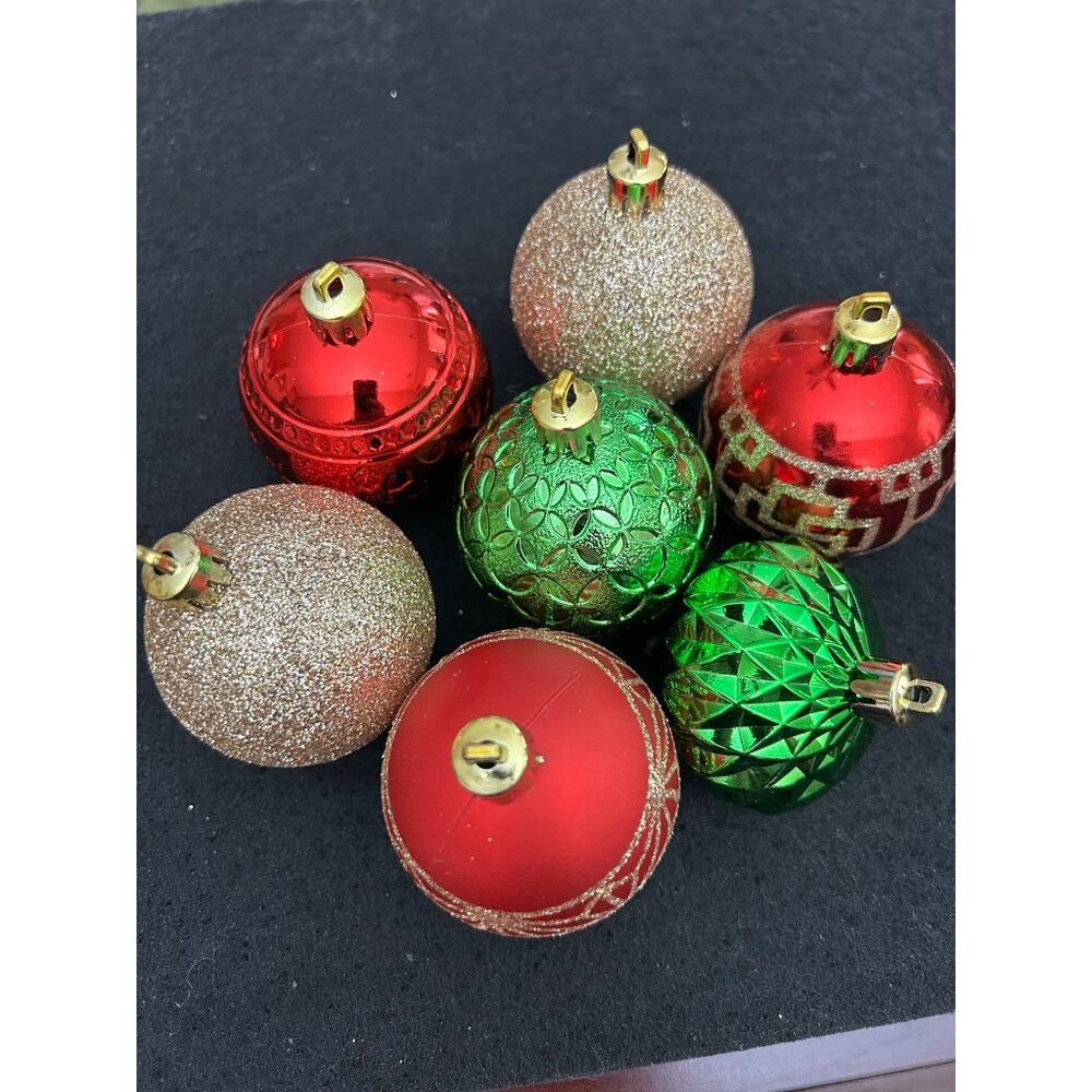 Red Green Gold Christmas Ornaments x7 Design Gold Details Solid Med Size Mix Lot